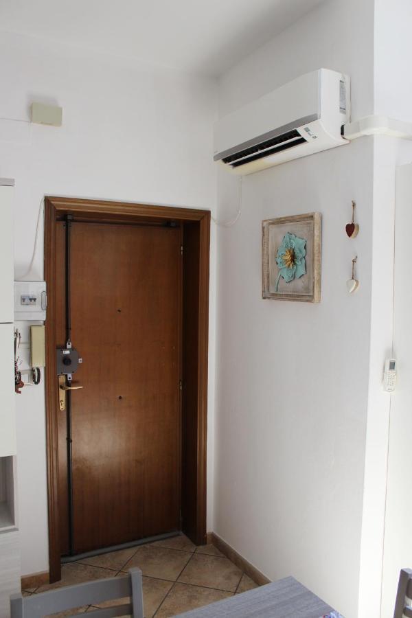 Lovely Sardinia Apartment Porto Torres Exterior foto